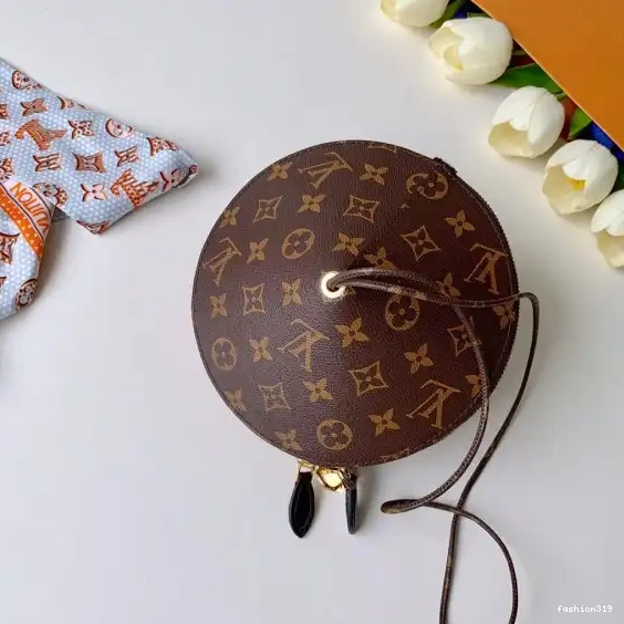 TOUPIE VUITTON LOUIS 0324